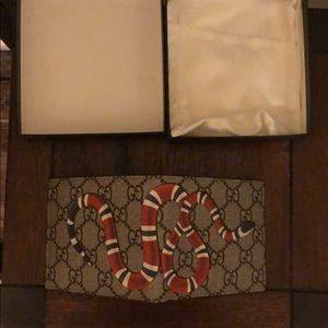 Gucci snake men’s wallet